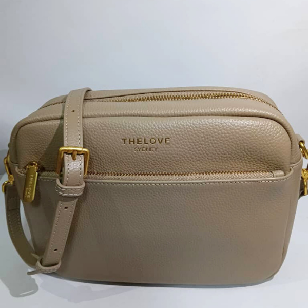 Mel Roomy Cross Body Bag- Cream