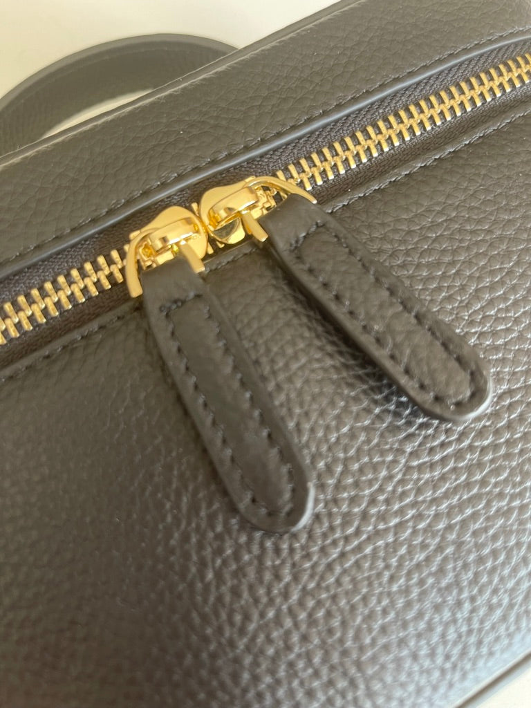 Mon Leather Makeup Case